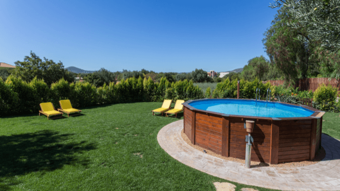 Piscine hors sol en bois