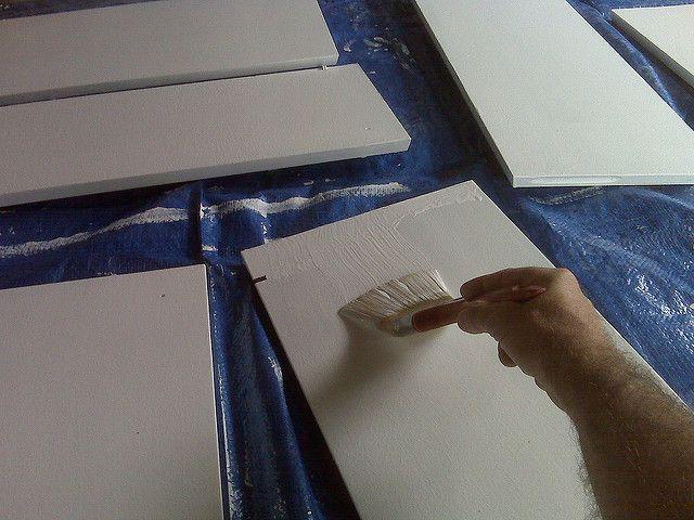 Peinture sur des portes d'armoire