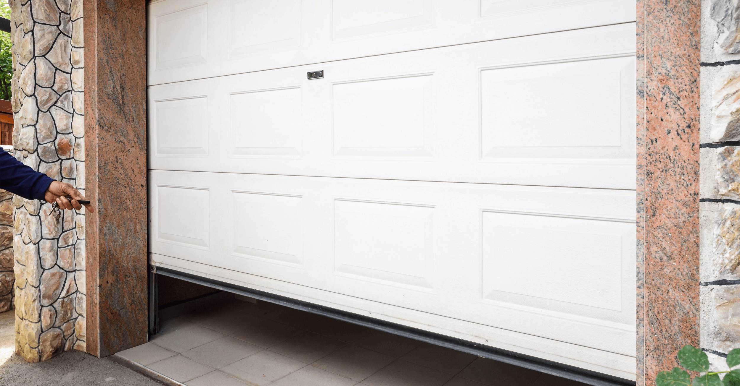 porte de garage en PVC&nbsp;