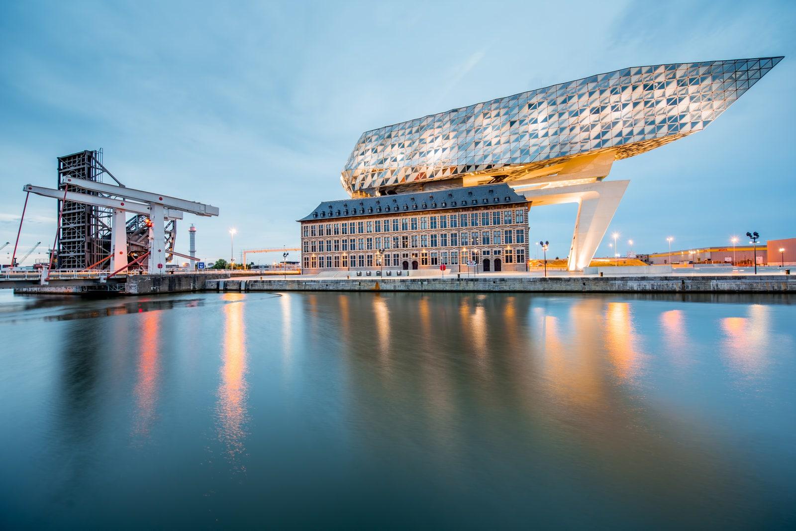 port_authority_antwerp_zaha_hadid