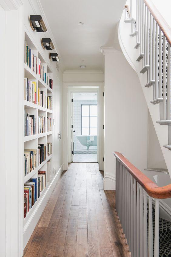 Corridor escalier bibliothèque